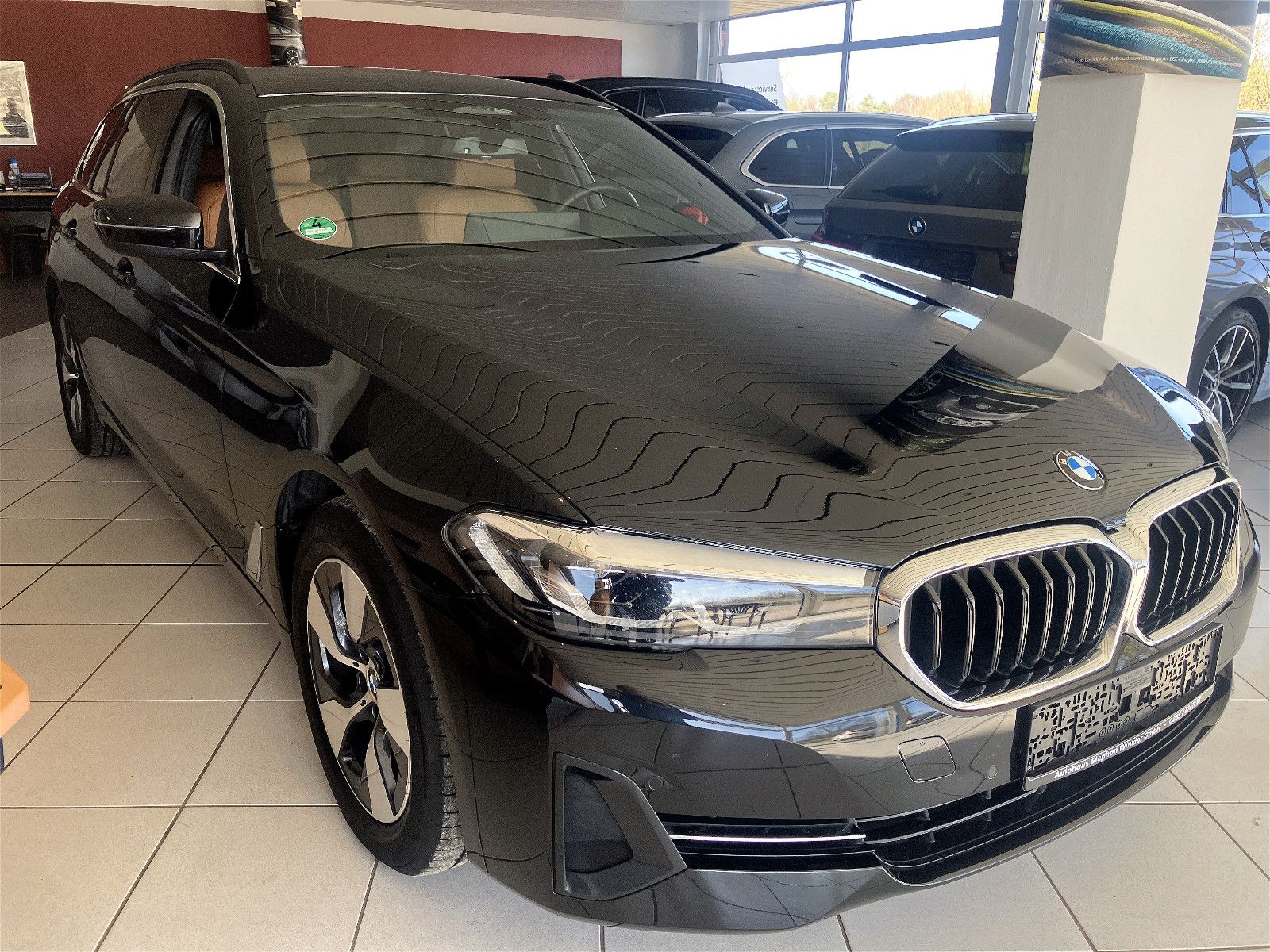 BMW 520d DrivingAssPRO/Standhz/HuD/DachhimmelSchwarz