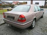 Mercedes-Benz C Class  280 W202 - Mercedes-Benz S 280 in Bochum