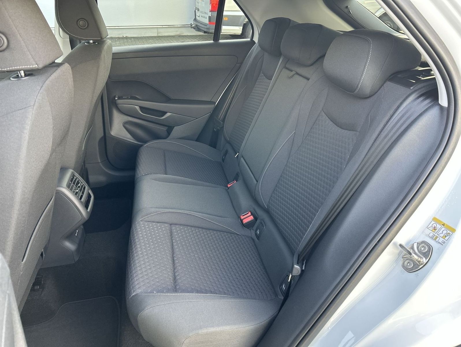 Volkswagen T-Roc - Bild 12