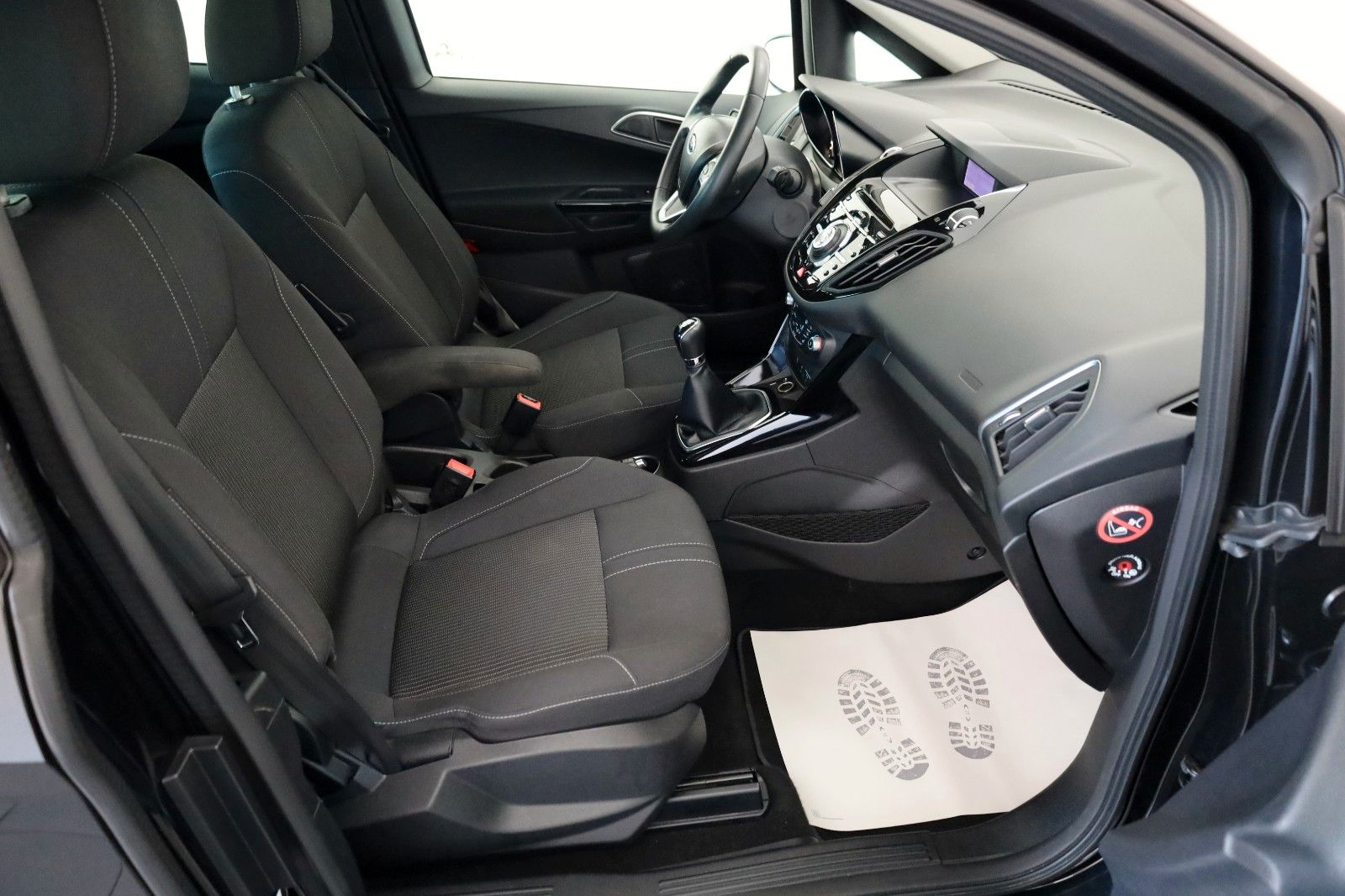 Fahrzeugabbildung Ford B-MAX Titanium Navi,SH,PDC,AHK,Allwetterreifen