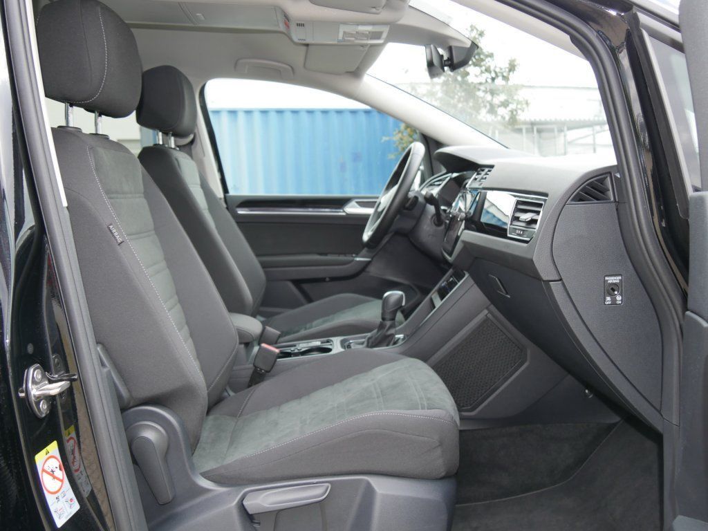 Volkswagen Touran 1.5 TSI DSG Highline Navi AHK LED ACC Dig foto 4