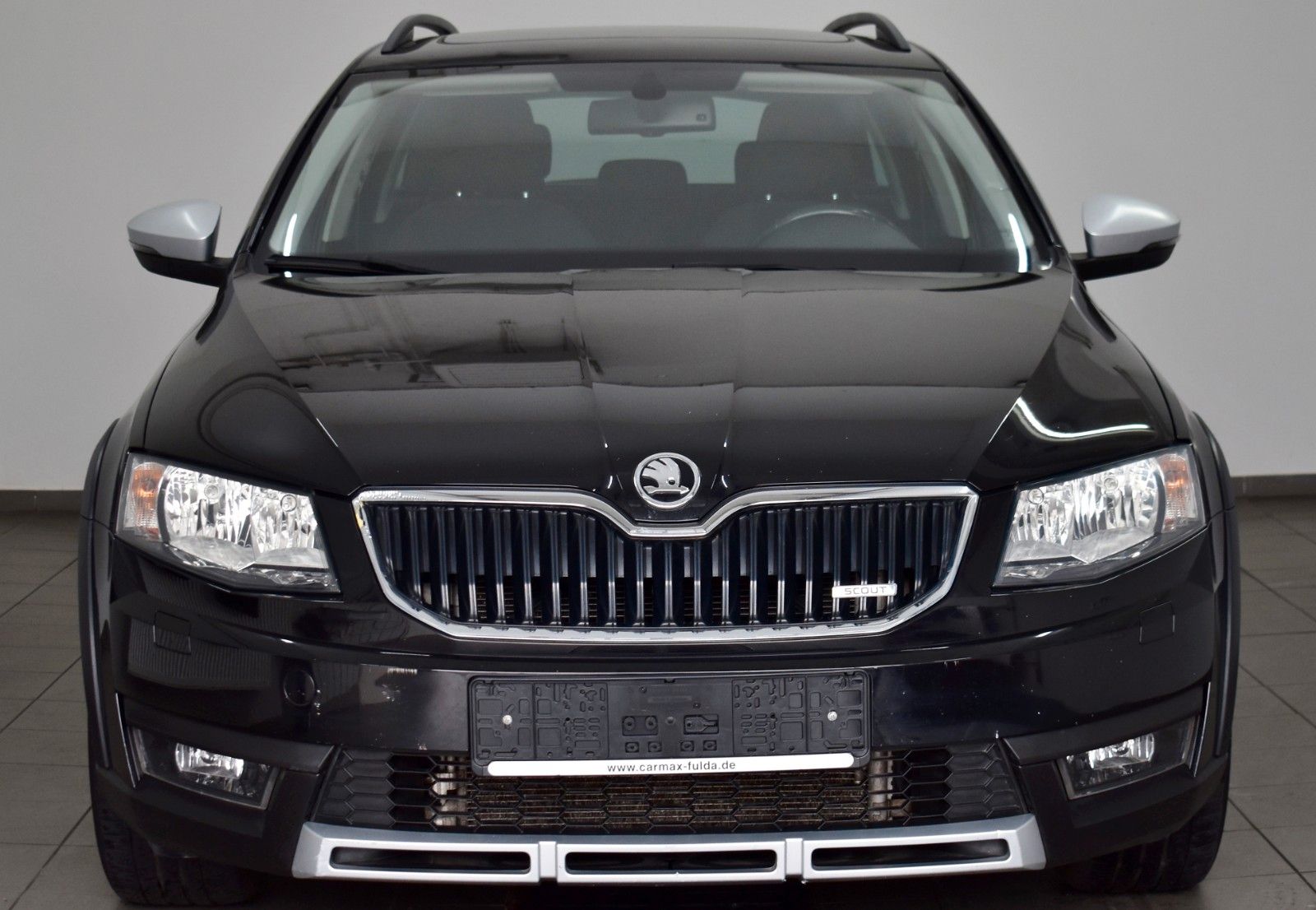 Fahrzeugabbildung SKODA Octavia Combi Scout 4x4,DSG,Navi,Panorama,AHK