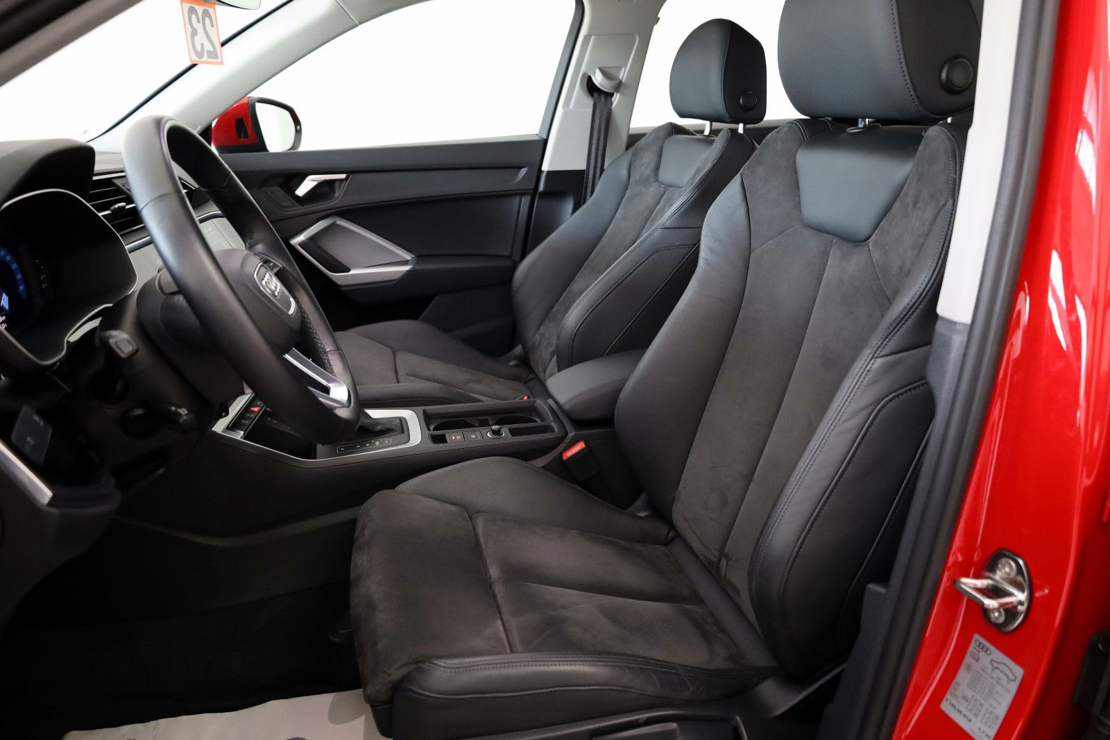 Fahrzeugabbildung Audi Q3 40 TDI quattro,TLeder,Navi,LED,360°Kamera,AHK