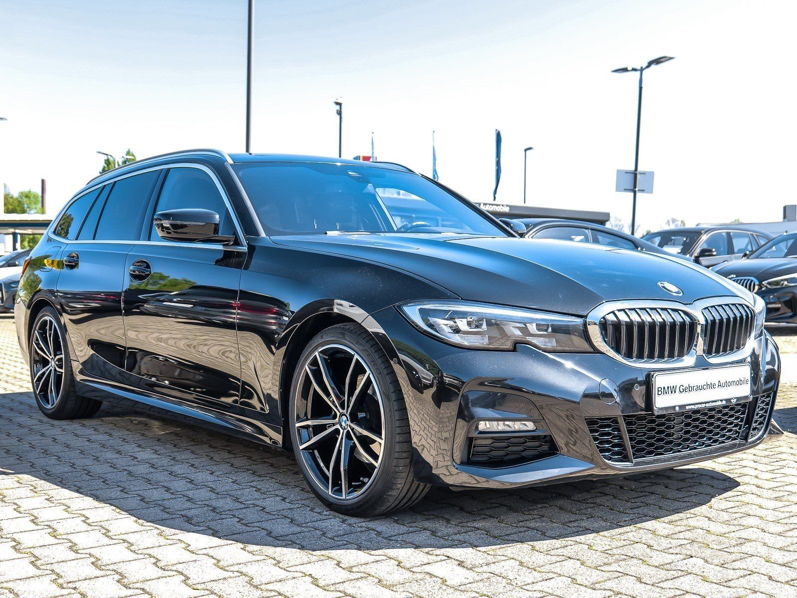 BMW 320i Touring M Sport LC+ Navi RFK HiFi DAB foto 6