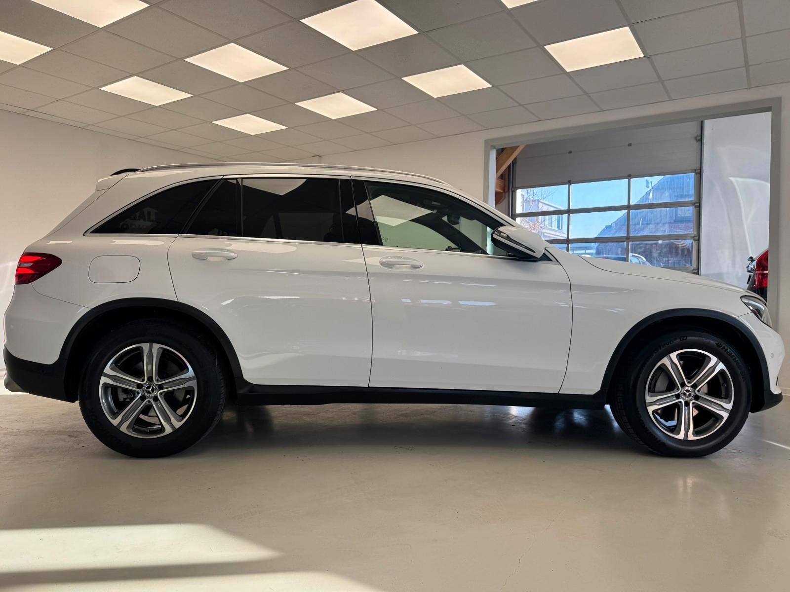 Mercedes-Benz GLC 250 4Matic 9G°Exclusive°Pano°AHK°Keyless°