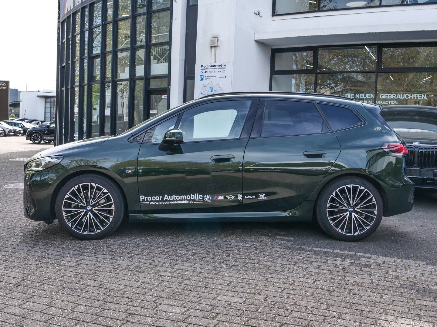 BMW 223 Active Tourer - Bild 4