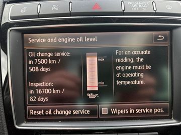 Volkswagen Touareg - 12