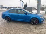 Skoda Octavia 2.0 TSI RS RS - Skoda Octavia: Blau, RS