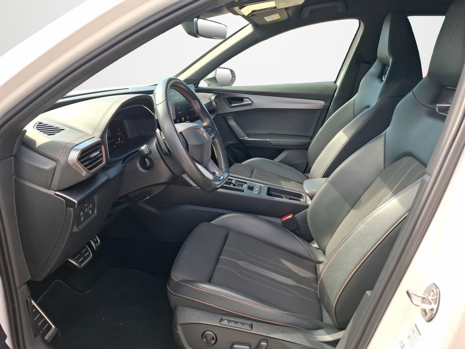 CUPRA Formentor VZ 1.4 e-HYBRID DSG / E-SITZE / NAVI / - Image 9
