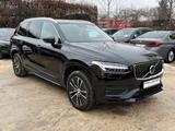 Volvo XC90 Momentum Pro AWD 7-Sitze AHK ACC STHZ Leder - Volvo XC90 Gebrauchtwagen in Stuttgart