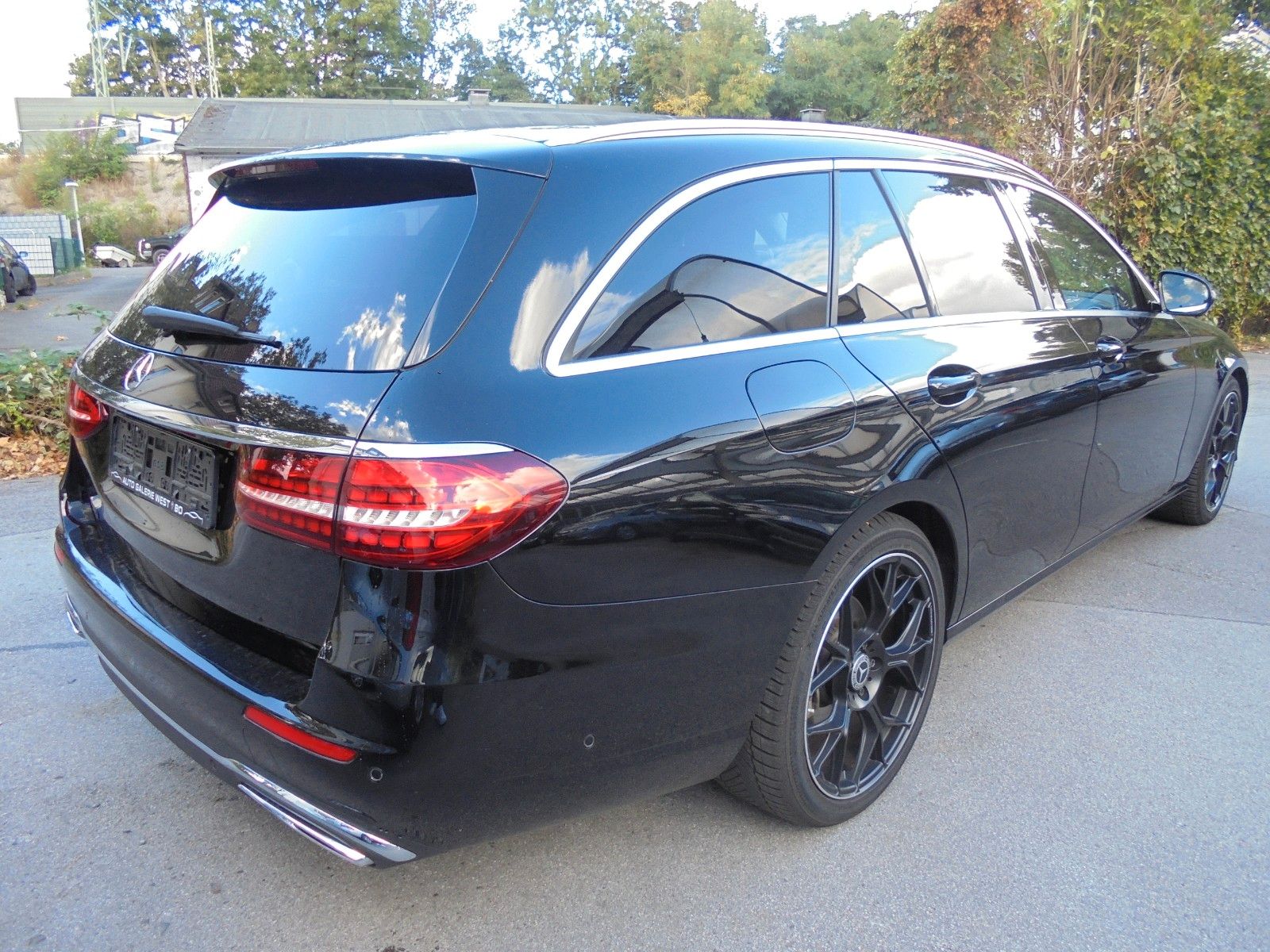 Fahrzeugabbildung Mercedes-Benz E 200 E -Klasse T-Modell E 200 d