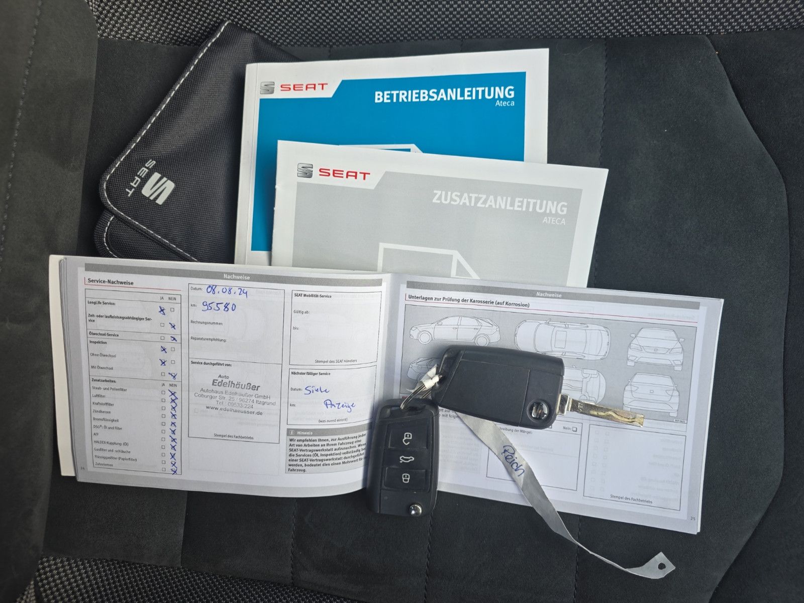 Fahrzeugabbildung SEAT Ateca Xcellence+LED+Navi+PDC+Kamera+AHK