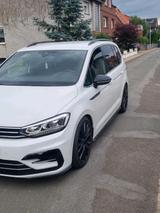 Volkswagen VW TOURAN R LINE  STANDHEIZUNG MIT FB - Volkswagen Touran mit Diesel-Antrieb: Limousine