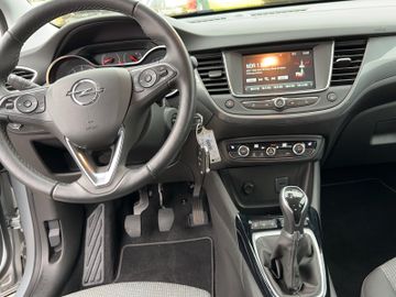 Fotografie des Opel Crossland (X) Crossland Elegance Kamera LED Sitz-/Lenkradheizg