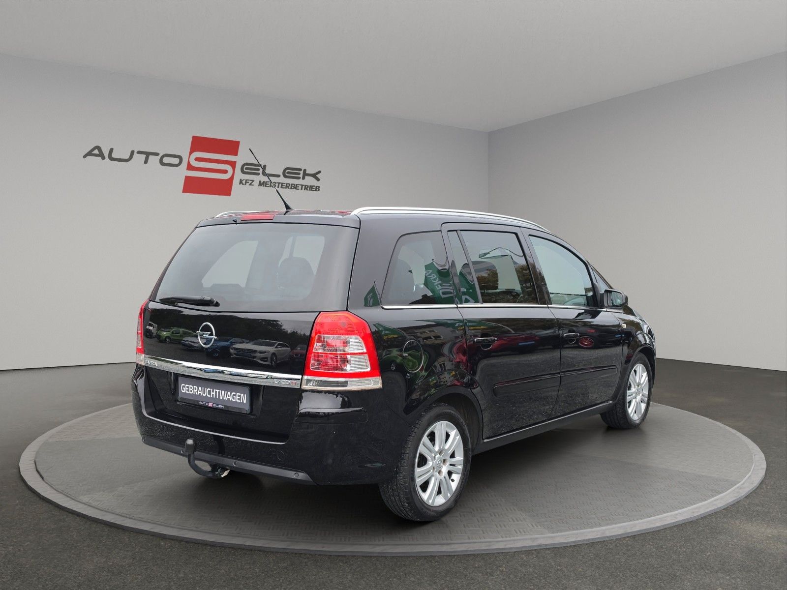 Fahrzeugabbildung Opel Zafira B Innovation "110 Jahre" 7-Sitzer 1.Hand