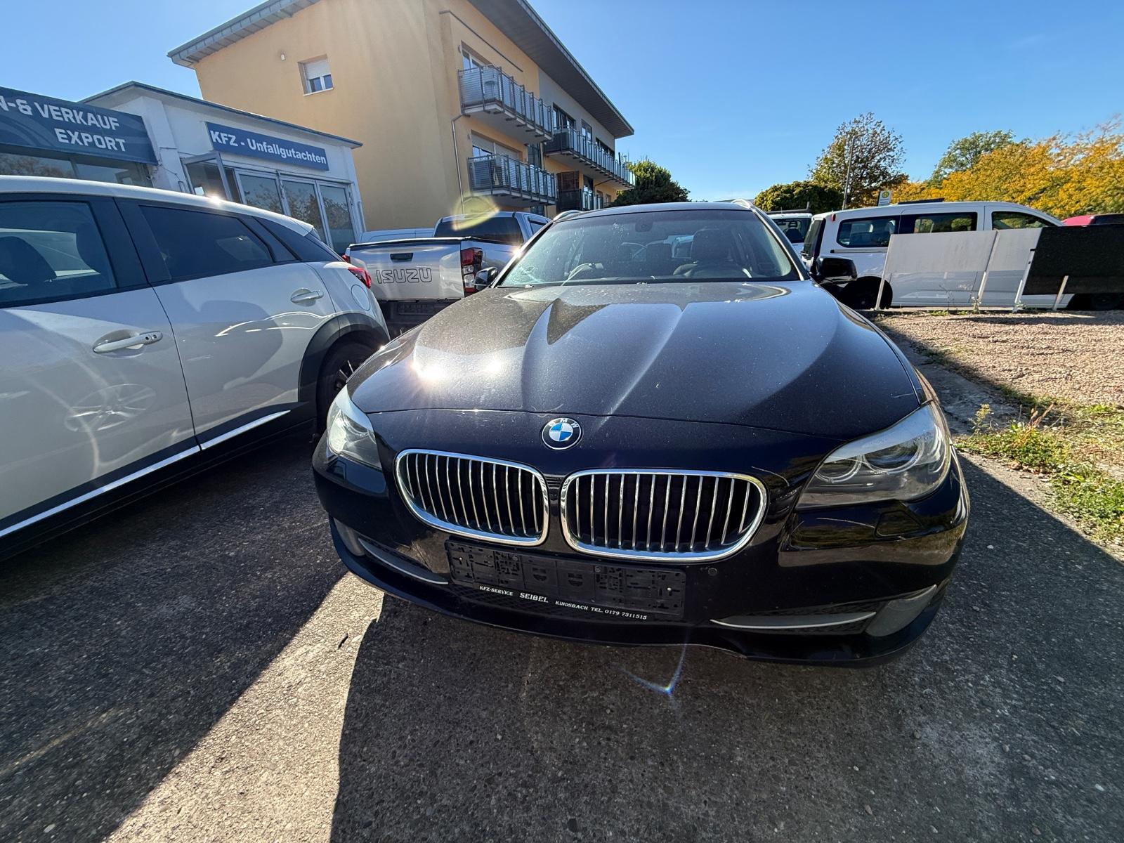BMW 520 2011 — photo 16