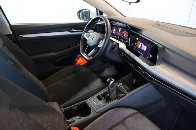 Volkswagen Golf VIII 1.0 TSI Life AID+ACC+LANE+LED+CARPLAY