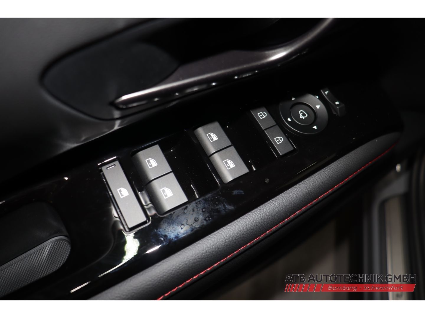 Fahrzeugabbildung Hyundai Tucson N Line PHEV MY25 1.6 T-GDi 252 PS Assist.