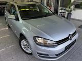 Volkswagen Golf VII 1.6 TDI*CUP*AUTOM*BI-XN*PDC*TMP*LED*USB - mit Diesel-Antrieb: Kombi, Usb