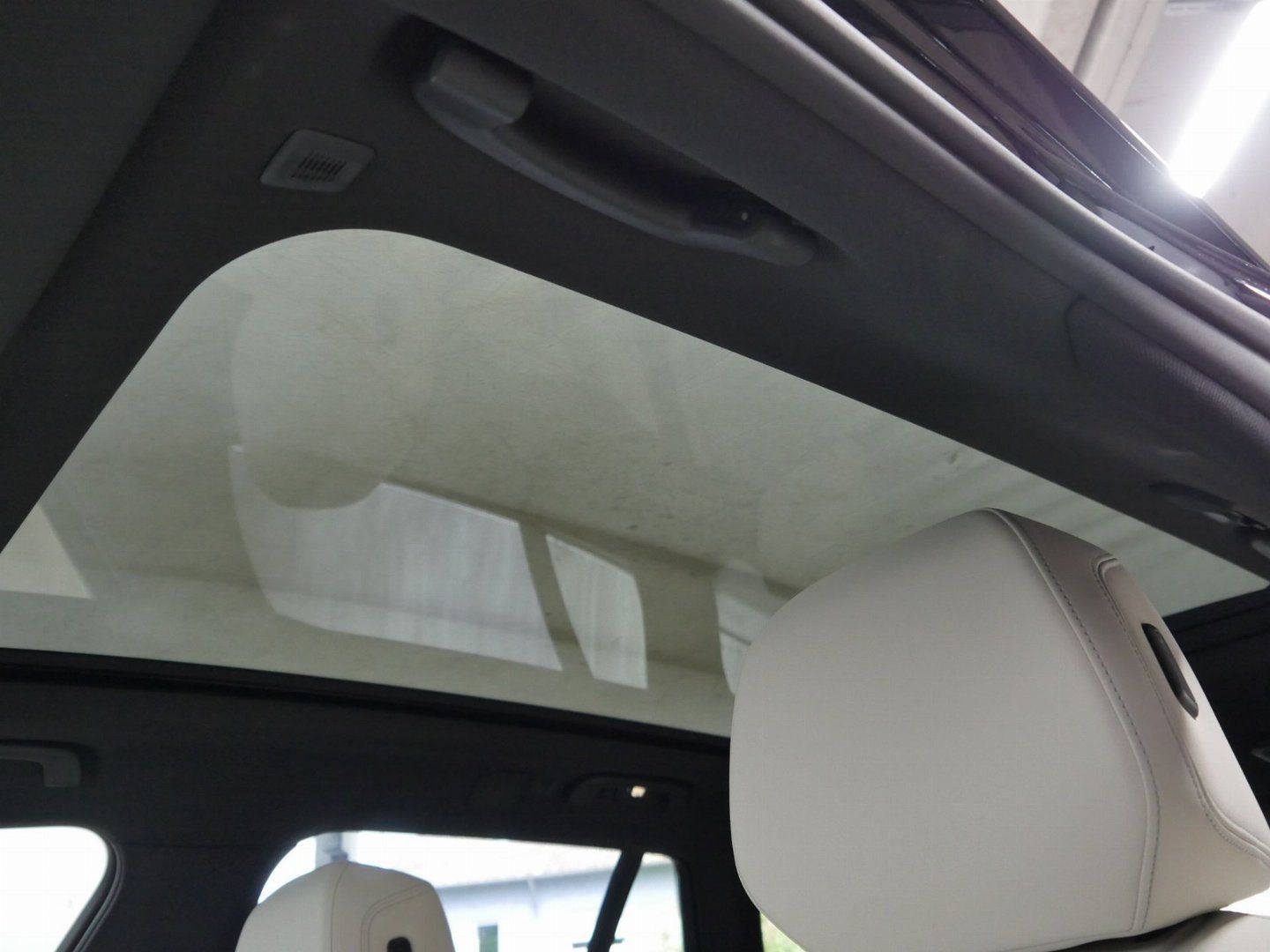Fahrzeugabbildung BMW i5 M60 xDrive Touring Pano.Dach Driving Assistan