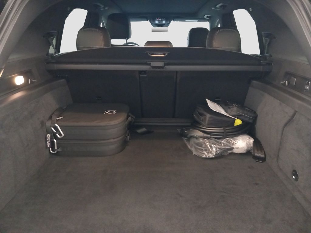 Fahrzeugabbildung Mercedes-Benz GLE 350 de 4MATIC mit EQ Hybrid Technologie AHK
