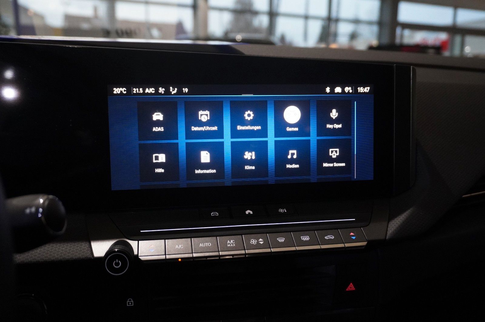 Fahrzeugabbildung Opel Astra L Lim. 1.2T ELEGANCE NAVI/LED/KAMERA/SPORT