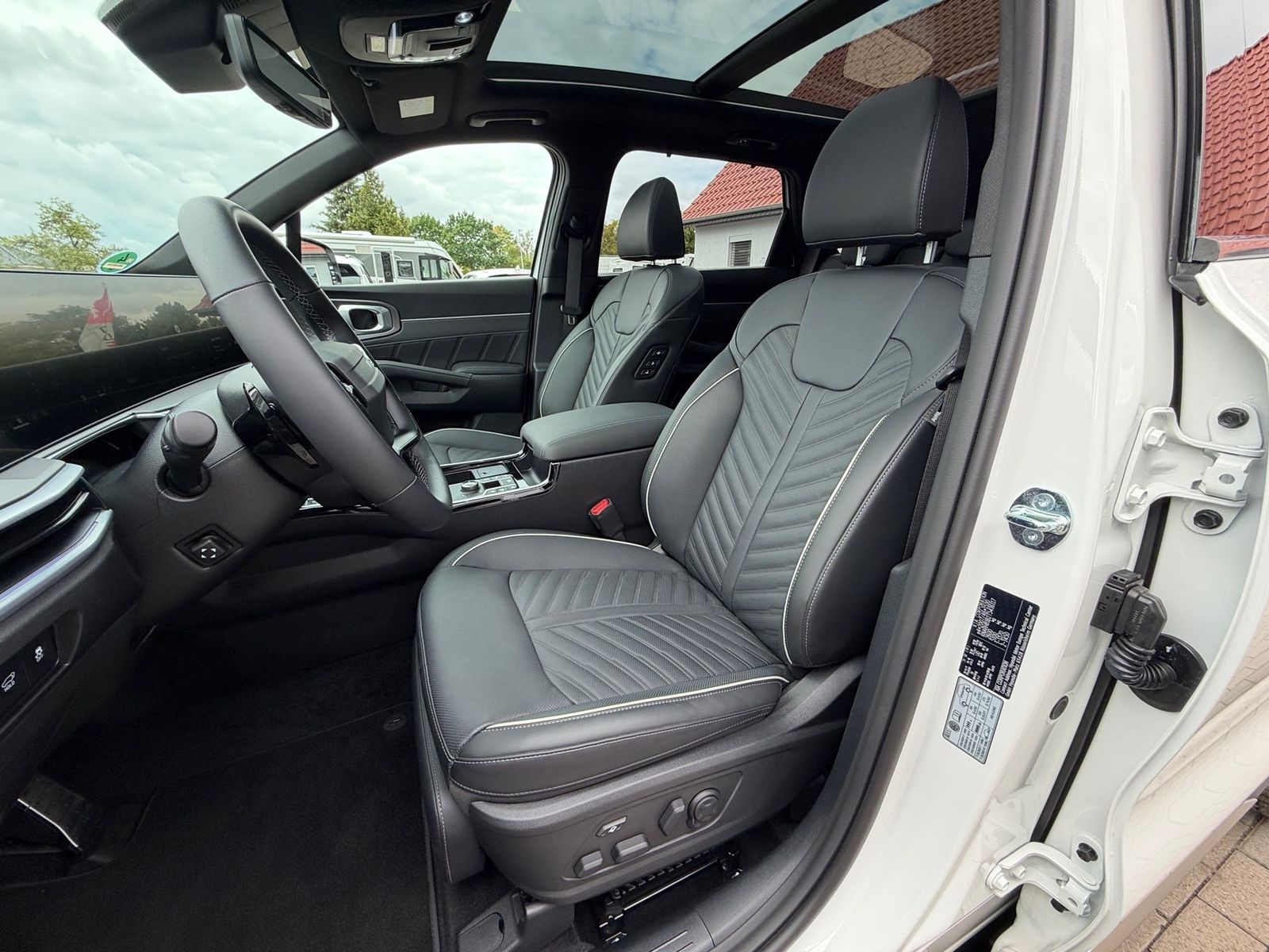 Fahrzeugabbildung Kia Sorento 2.2D AWD DCT8 PLAT 7S NAPPA PREM GD AHK