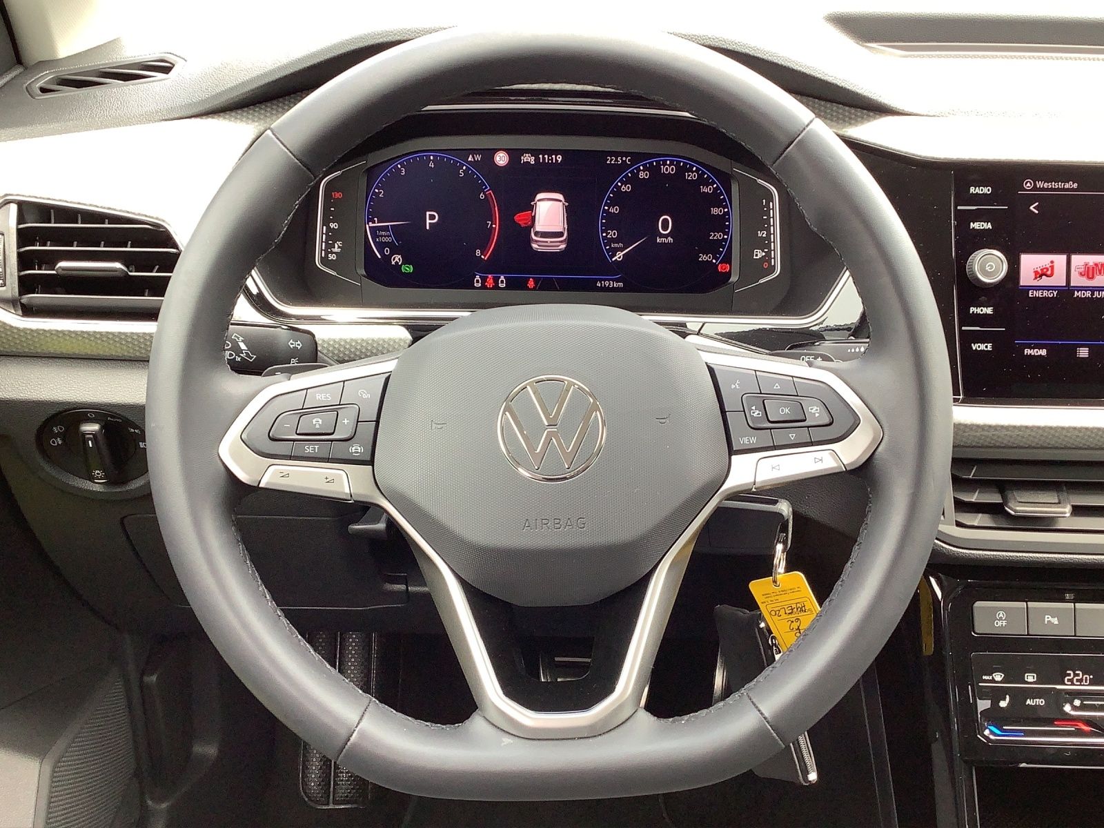 Fahrzeugabbildung Volkswagen T-Cross DSG AHK Kamera ACC Navi LED