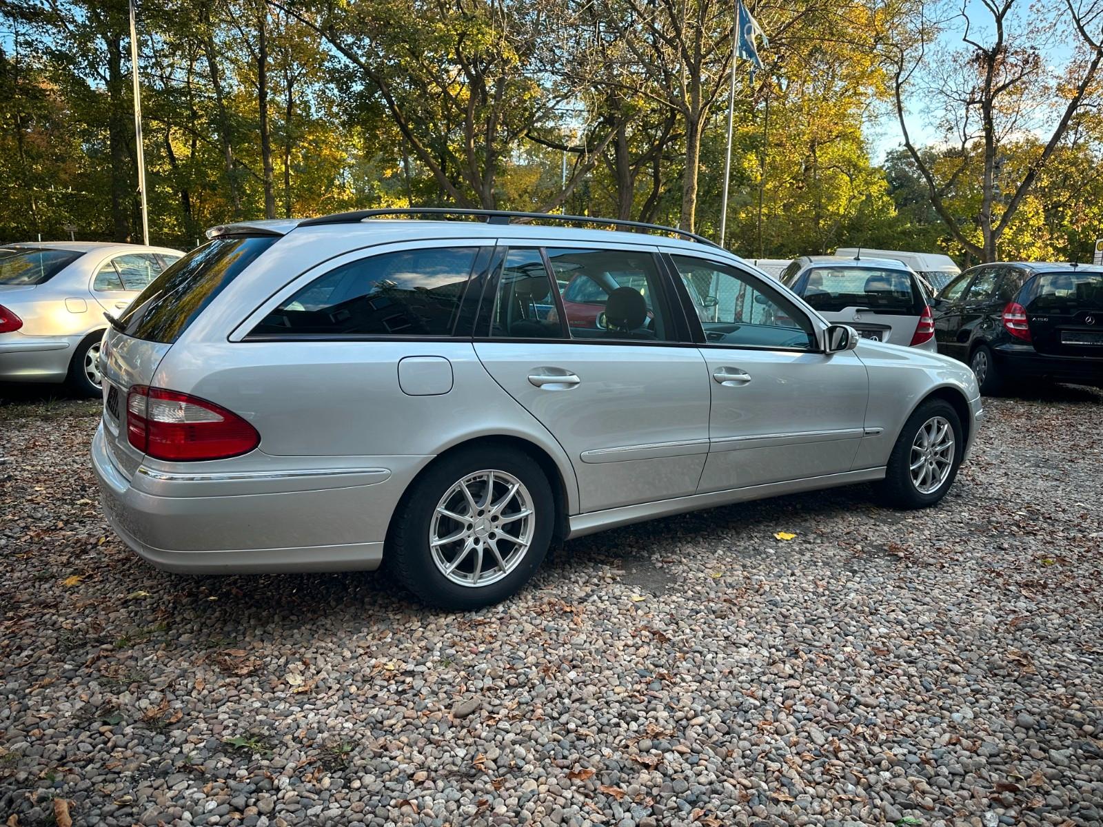 Mercedes-Benz E200 2004 — photo 6