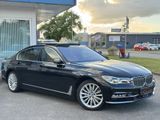 BMW 750 Li xDrive SKY-Lounge HeadUP PureExcellence - BMW 750: Xdrive