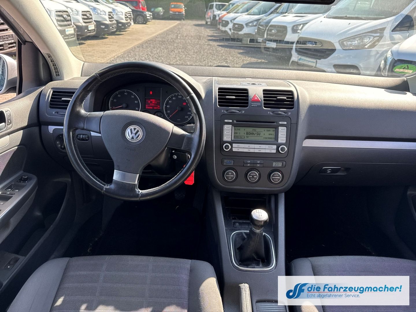 Fahrzeugabbildung Volkswagen Golf V 1,4 Tour ohne Rost Klimaau.  PDC*EXPORT