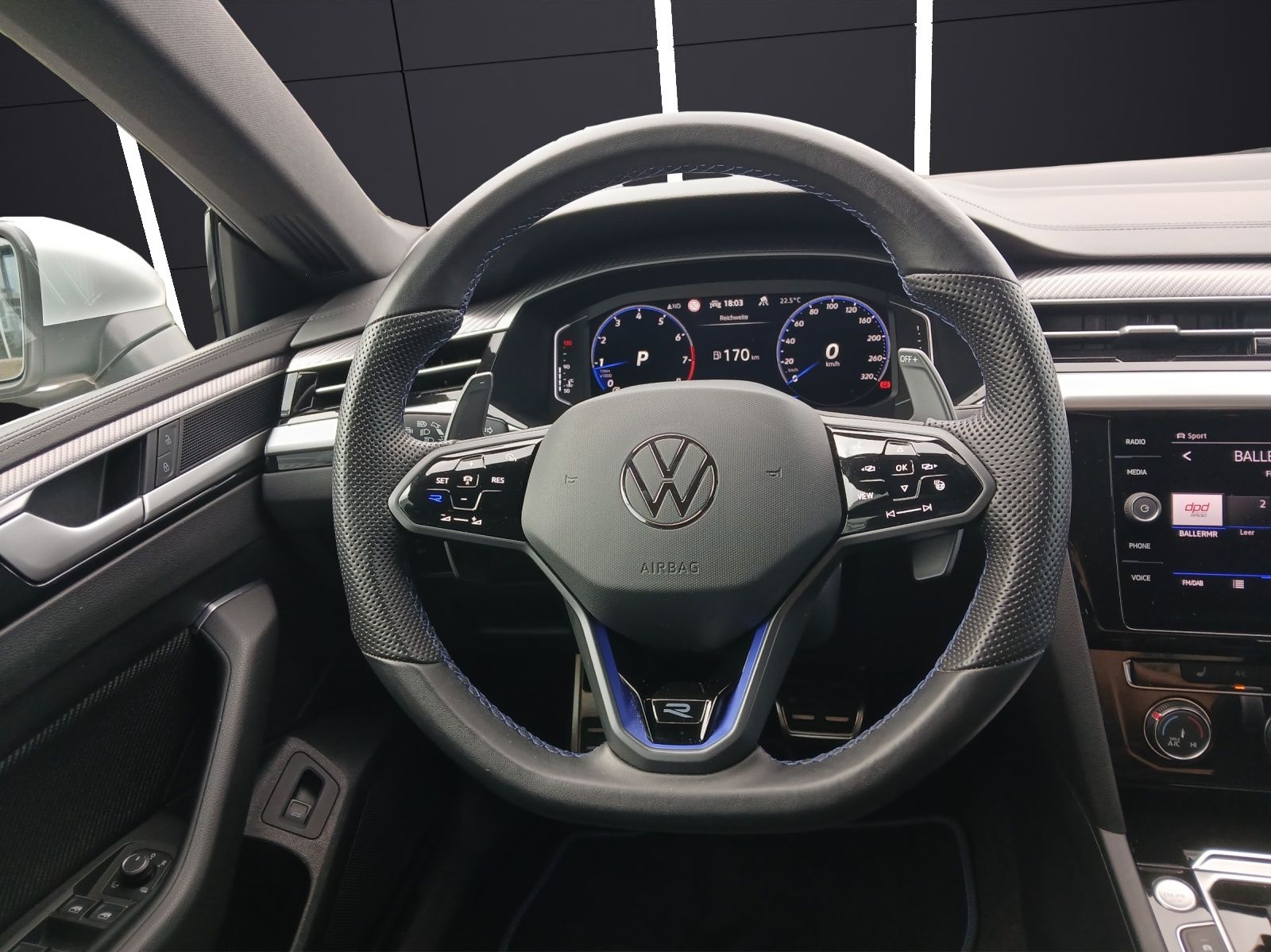 Fahrzeugabbildung Volkswagen Arteon SB R 4M R-Line Matrix AHK Navi  Pano HUD