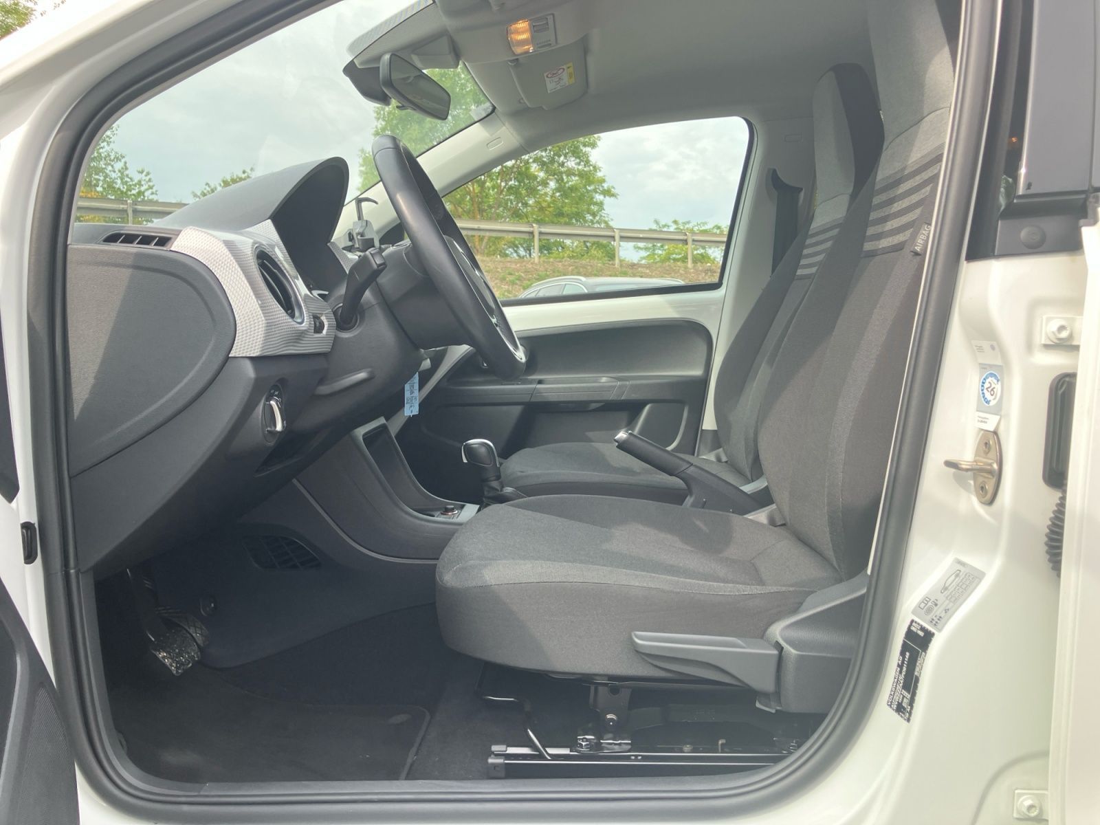 Volkswagen e-up! - Bild 17