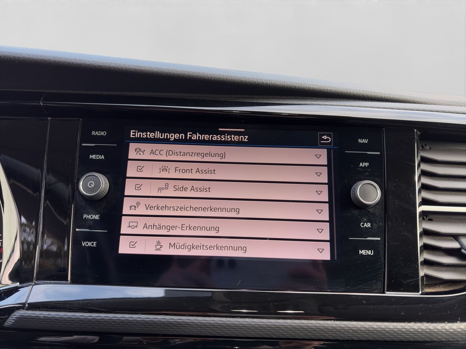 Volkswagen T6 Multivan - Bild 14