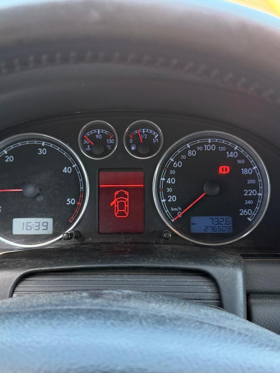 Volkswagen Passat 2004 — photo 14