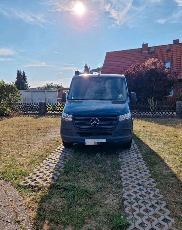 Image of Mercedes-Benz Sprinter