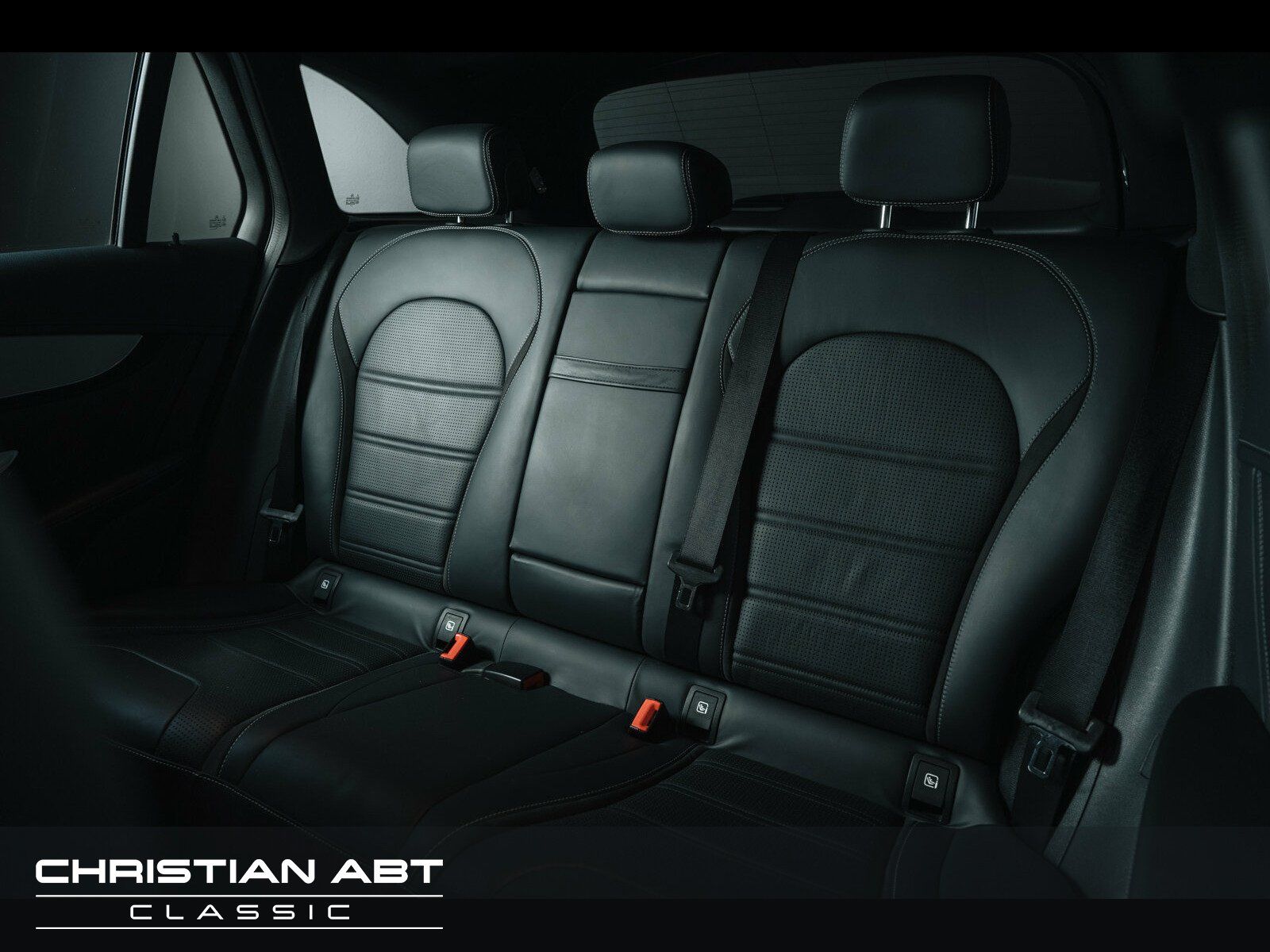 Fahrzeugabbildung Mercedes-Benz GLC 63 AMG 4Matic Burmester Pano designo