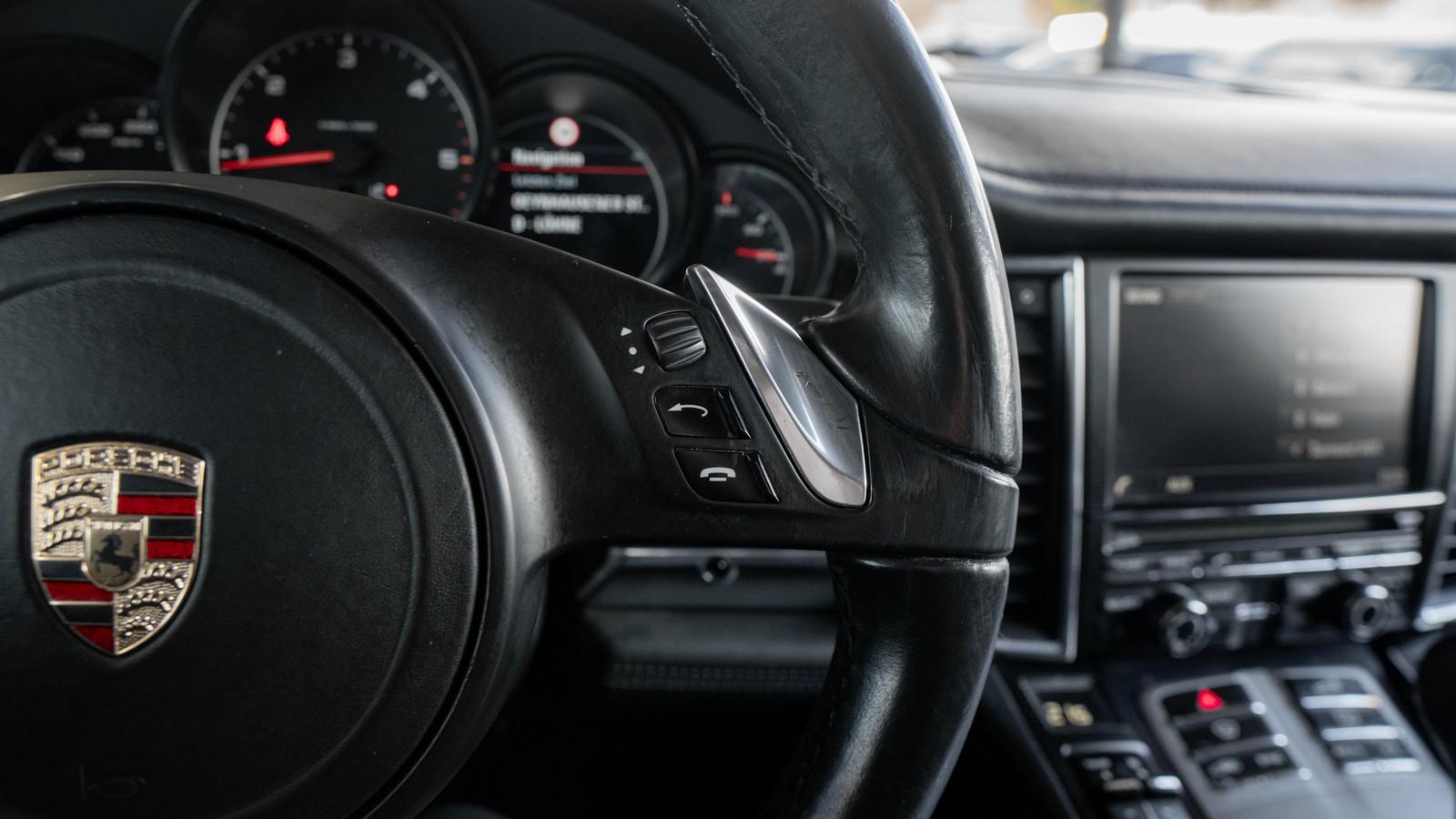 Porsche Panamera 3.0 V6 Diesel 300CH | Toit Ouvrant | Suspensions Pneumatiques | Caméra | Bose | Soft Close