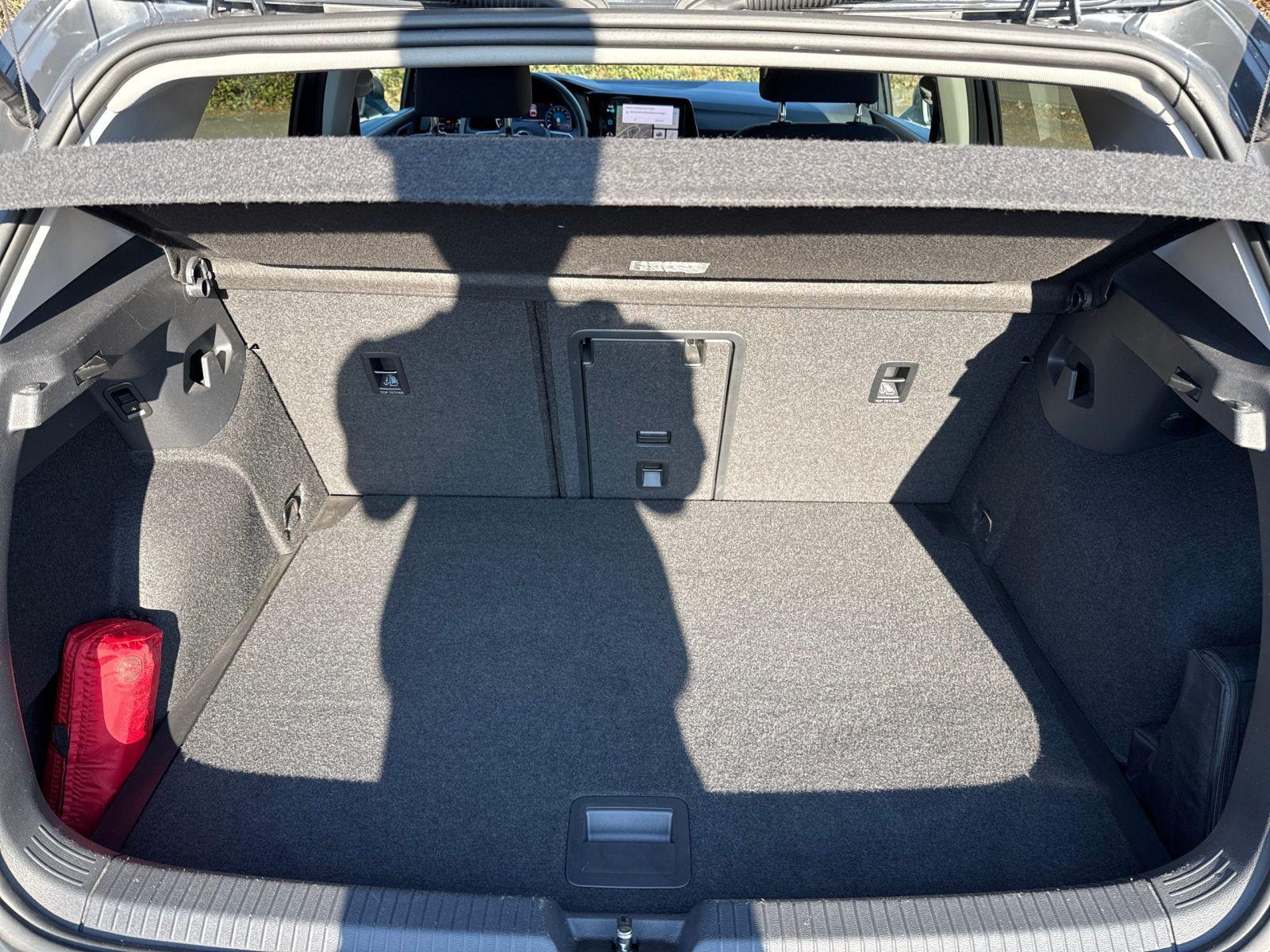 Volkswagen Golf VIII Active 1.0 TSI AHK, SHZ, NAVI, миниатюра 13