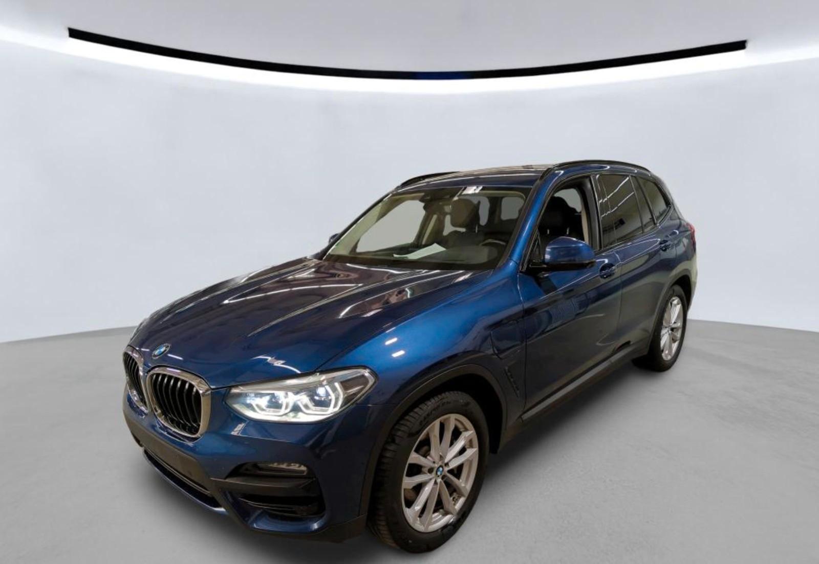 BMW X3 xDrive30e, Pano, Head-Up, LED