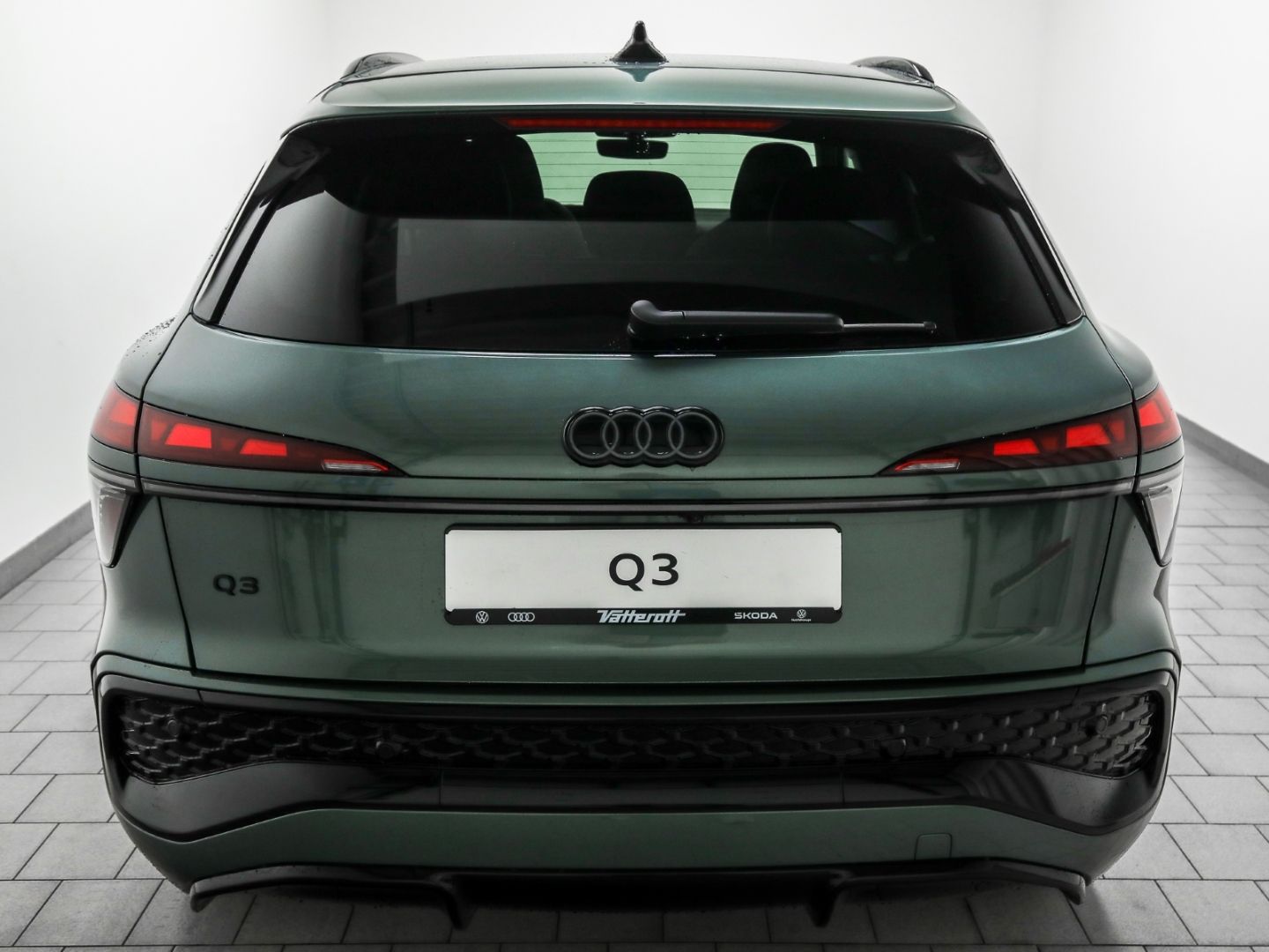 Audi Q3 e-hybrid S line Pano DigMatrix TechPro foto 4