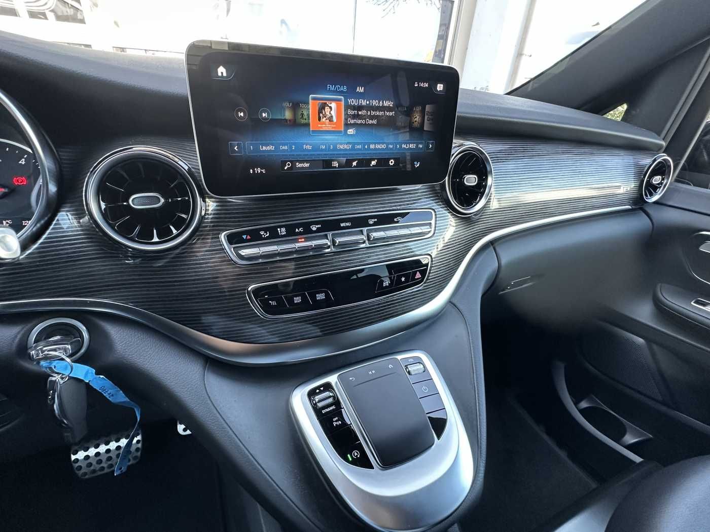 Fahrzeugabbildung Mercedes-Benz V 250 d EDITION Leder Kamera ILS 7Sitze