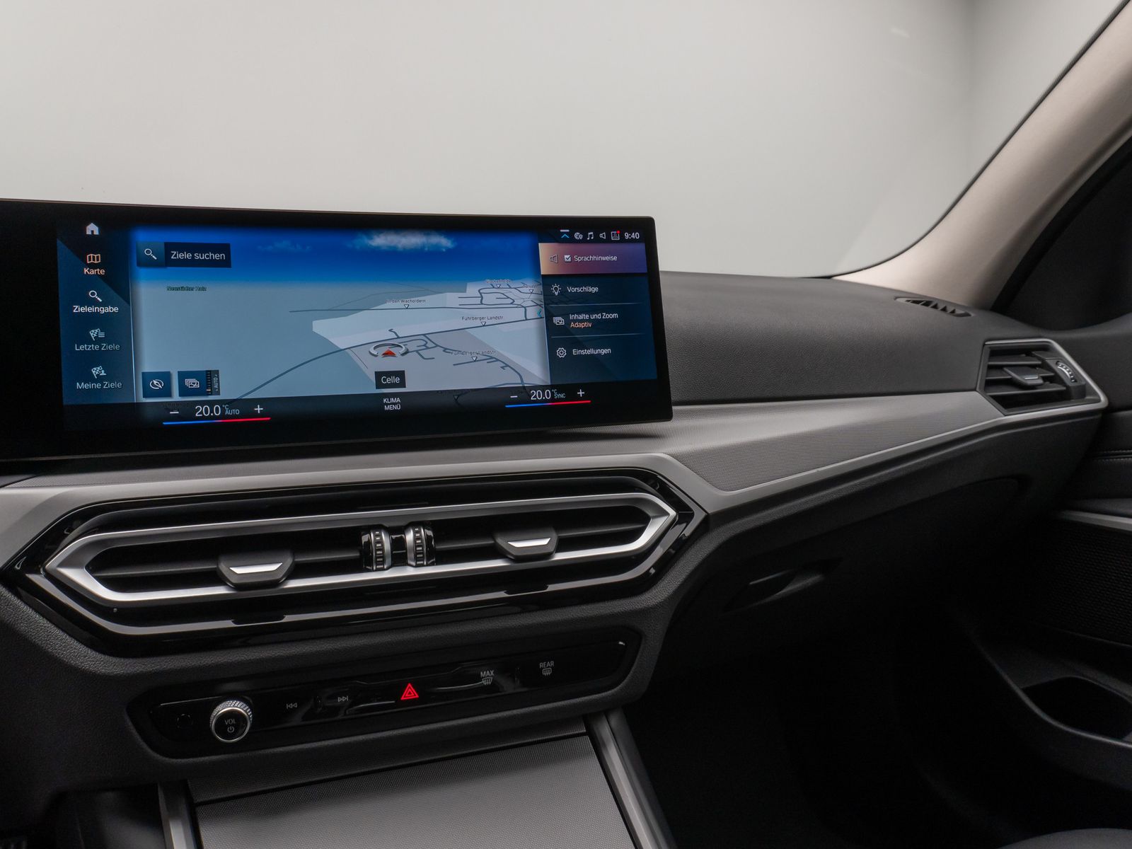 Fahrzeugabbildung BMW 320d Lim. DAB HUD CockPitPro Leder PDC Sport