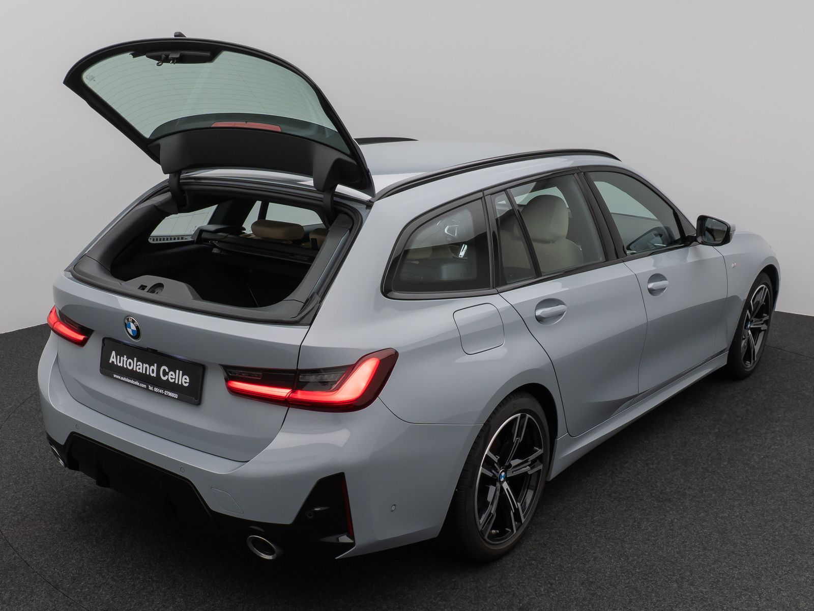 Fahrzeugabbildung BMW 320d M Sport Kamera DAB HUD Fernlichtassis Alarm