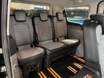 Ford Tourneo Custom 2.0 EcoBlue L1 Titanium