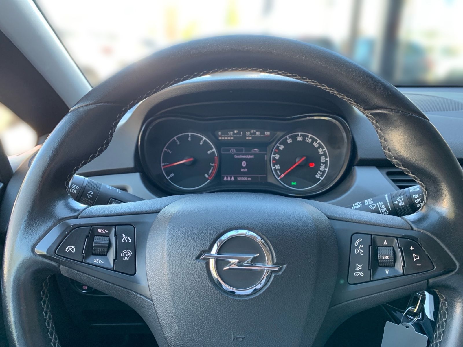 Fahrzeugabbildung Opel Corsa 1.4 Edition Allwetter