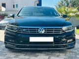 Volkswagen Passat Variant 2,0 TDI Highline*R-Line* - Volkswagen Passat Variant in Karlsruhe