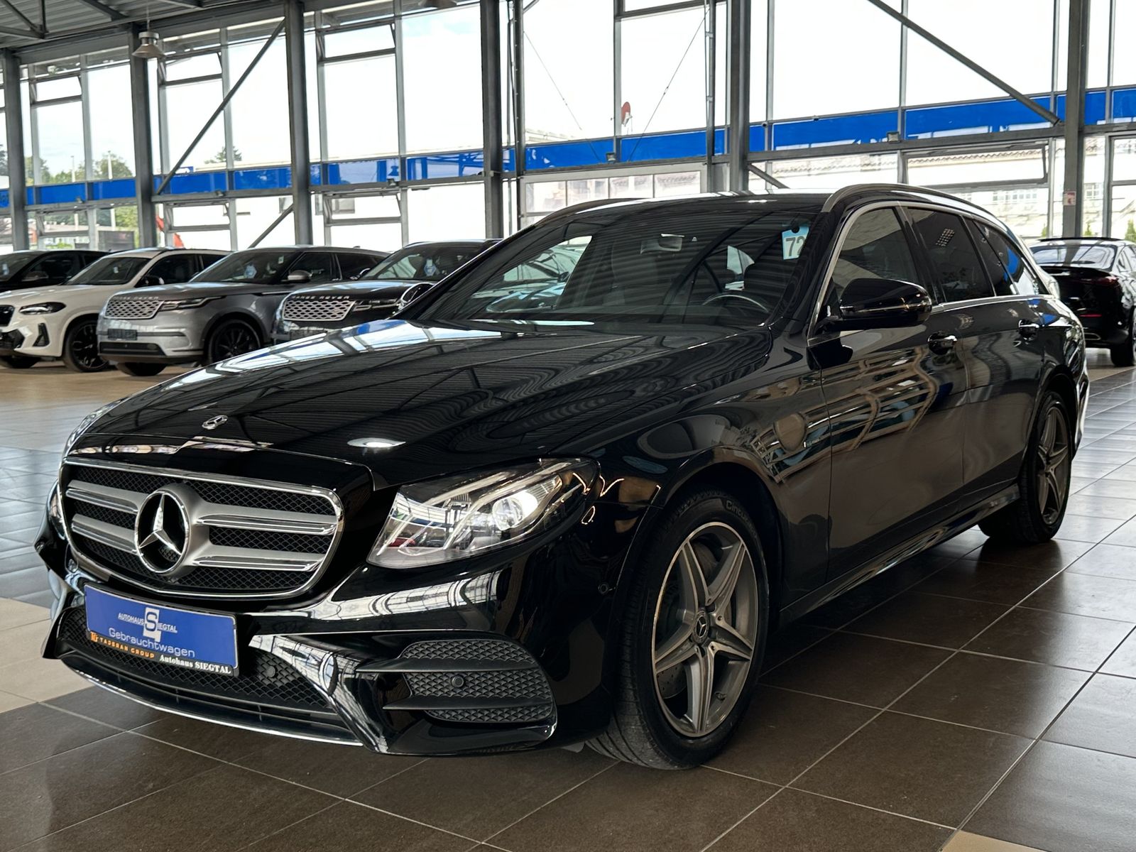 Mercedes-Benz E 300 de AMG-Line R.Cam Leder Ambiente LED SHZ imagem 3
