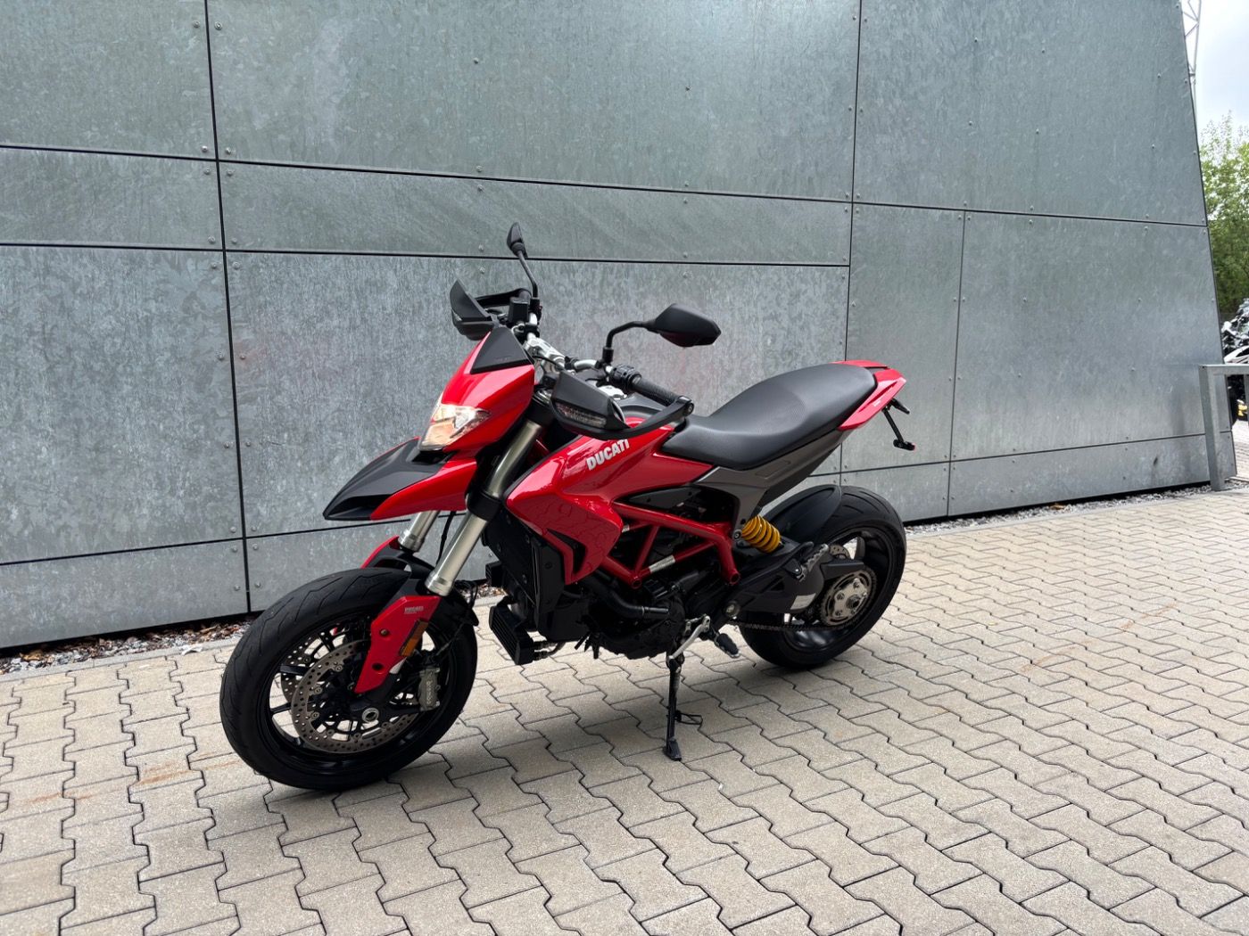 Fahrzeugabbildung Ducati Hypermotard 939