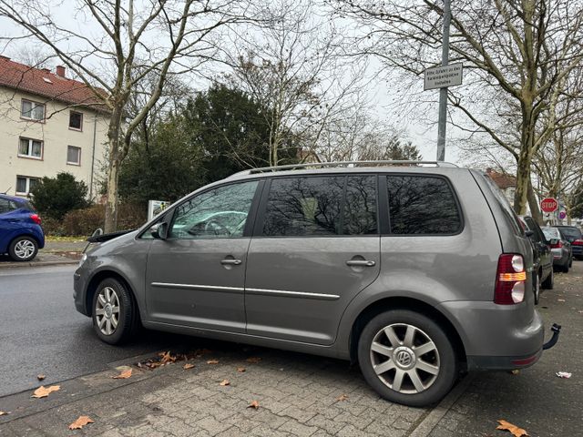 Volkswagen Touran Highline *7-Sitze*AHK*